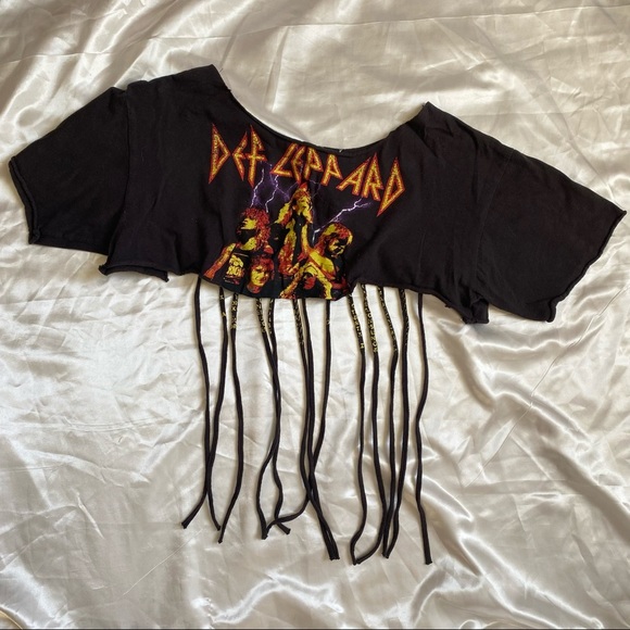 Def Lepard Tops - Def Leppard Crop Cut Off Fringe Top